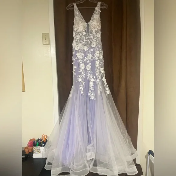 JOVANI prom dress - Picture 2 of 3
